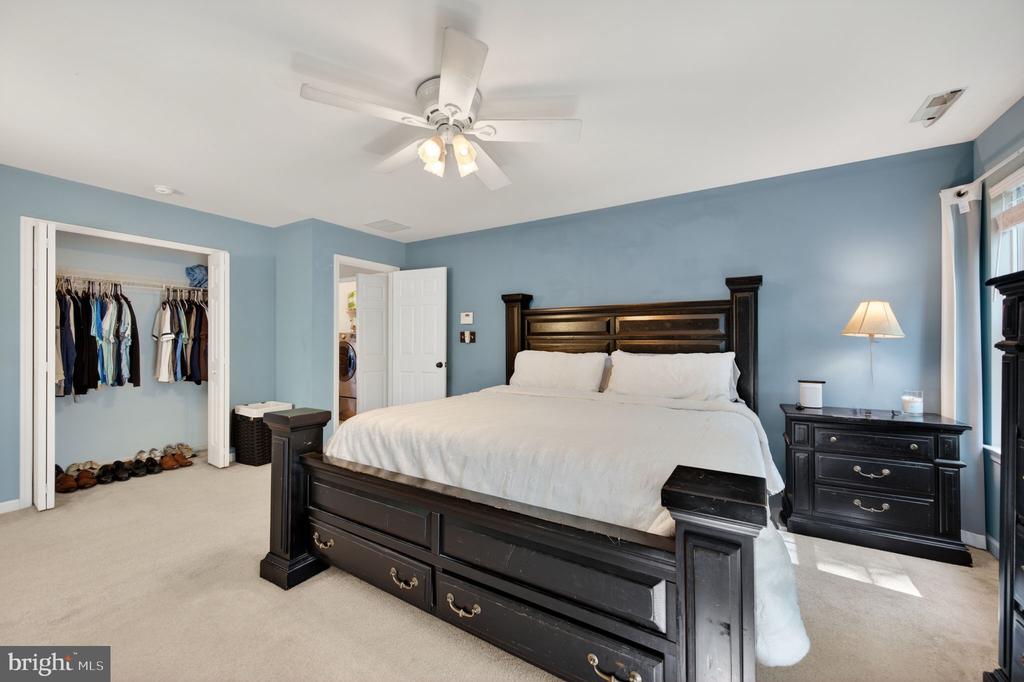 452 LARKSPUR LANE