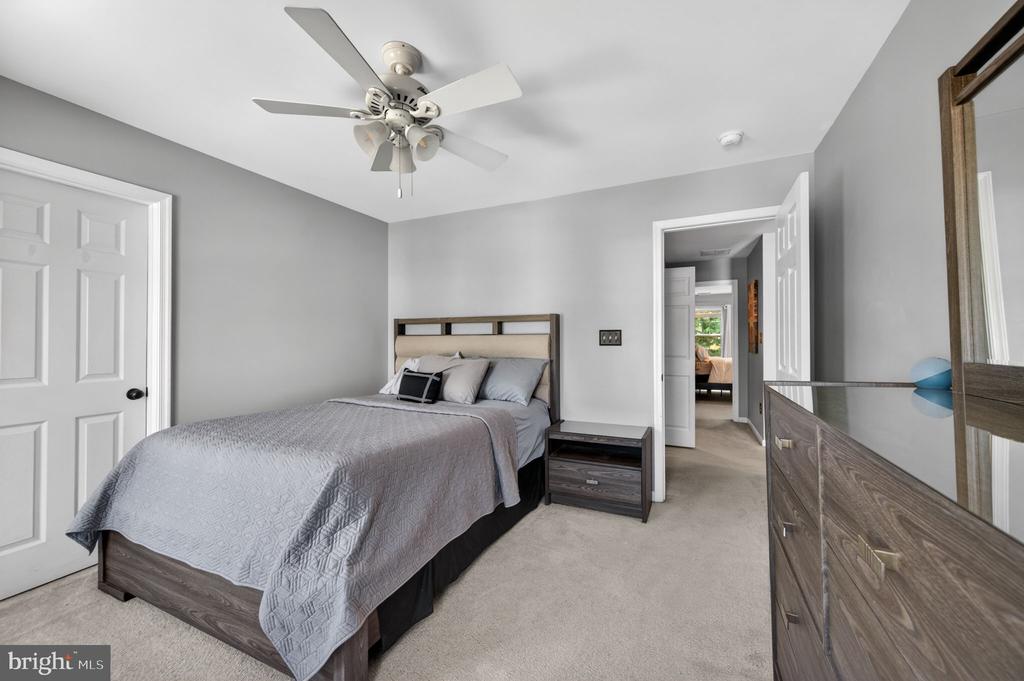 452 LARKSPUR LANE