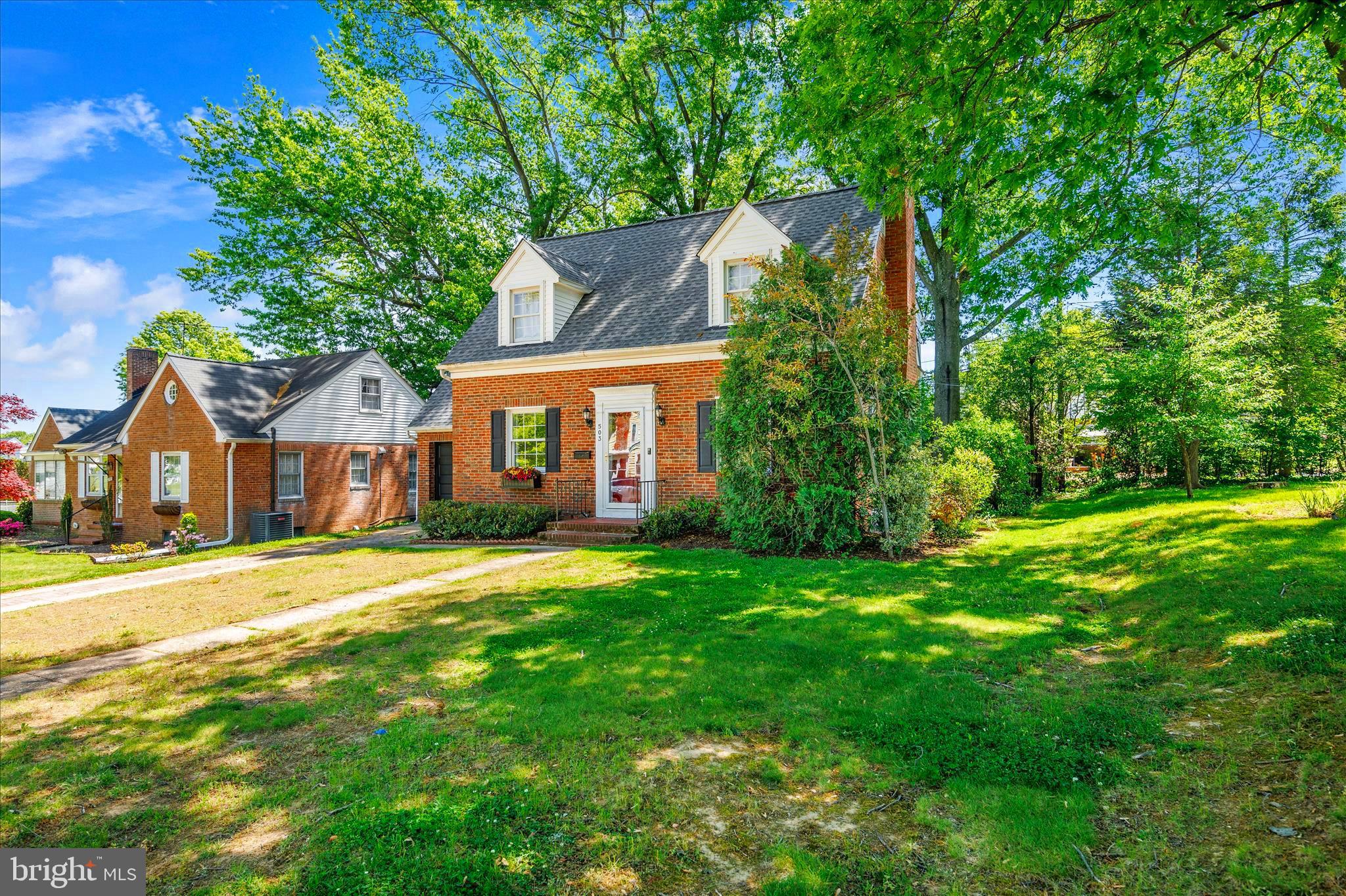 503 FOREST VIEW ROAD
