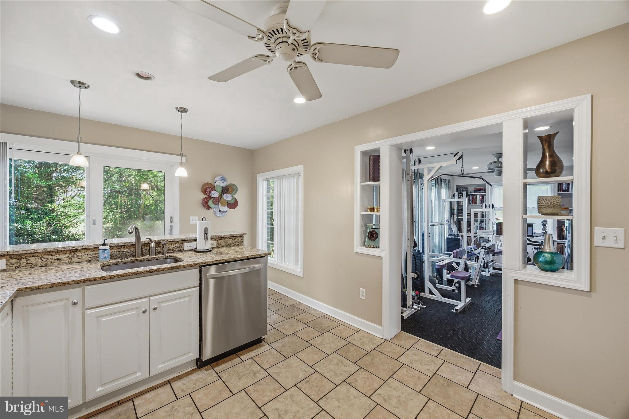 503 FOREST VIEW ROAD