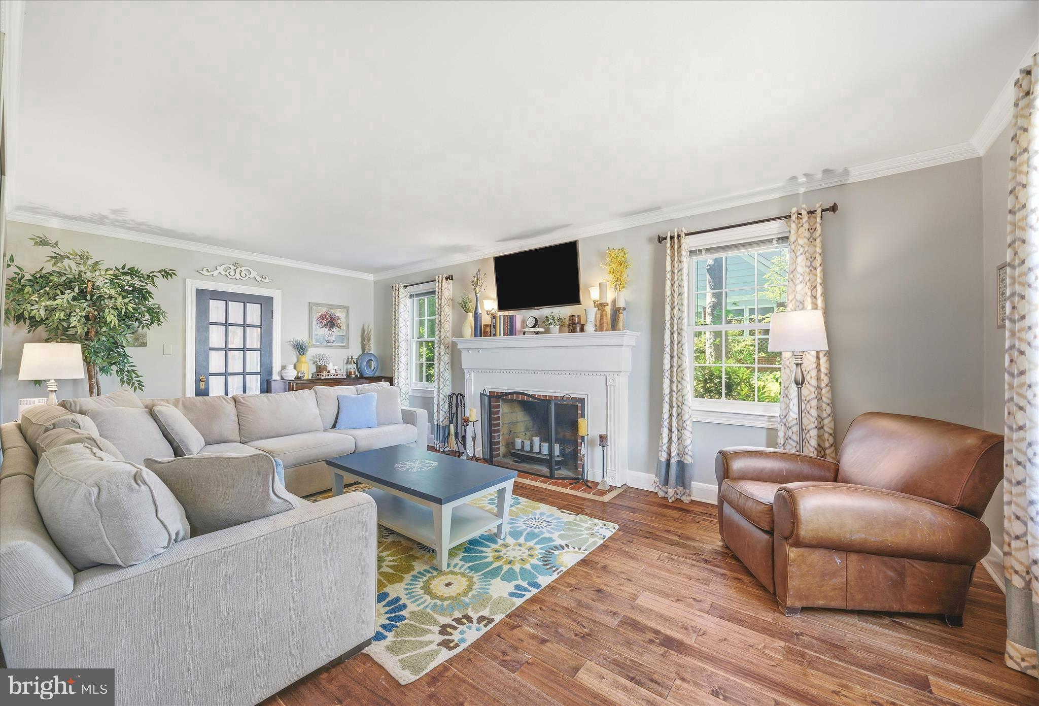 503 FOREST VIEW ROAD