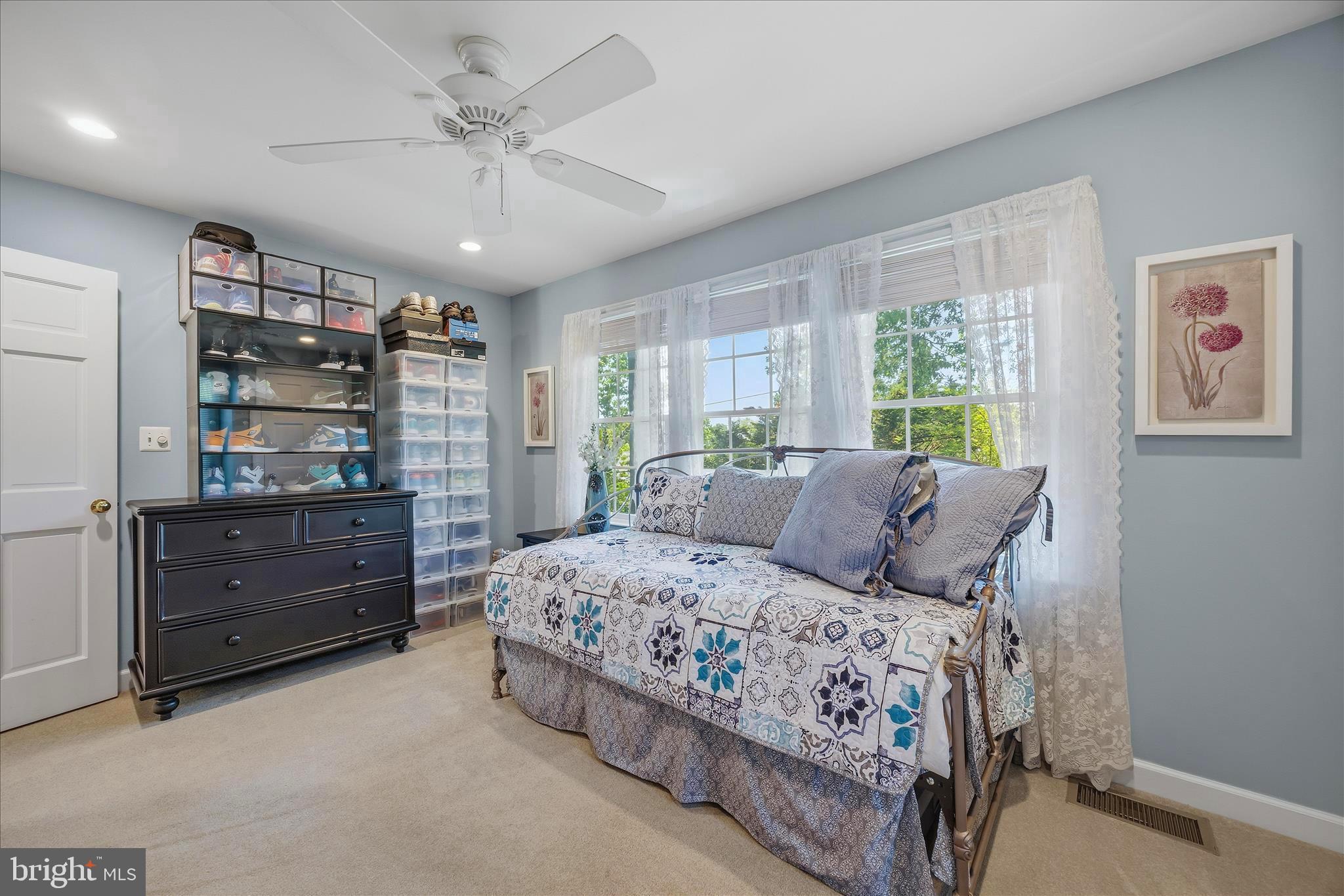 503 FOREST VIEW ROAD