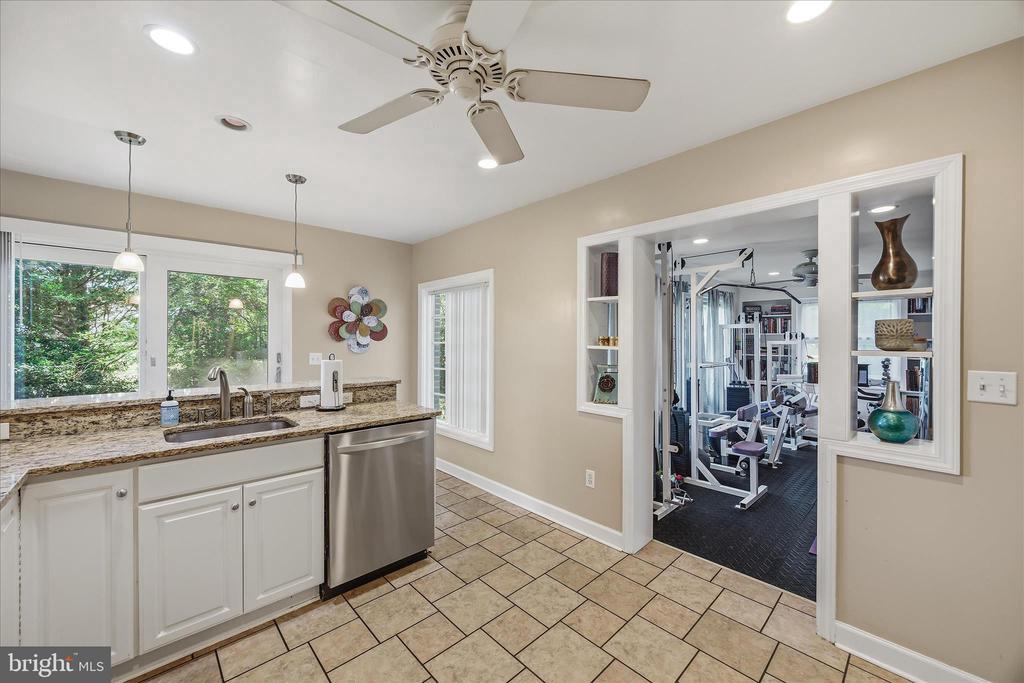 503 FOREST VIEW ROAD