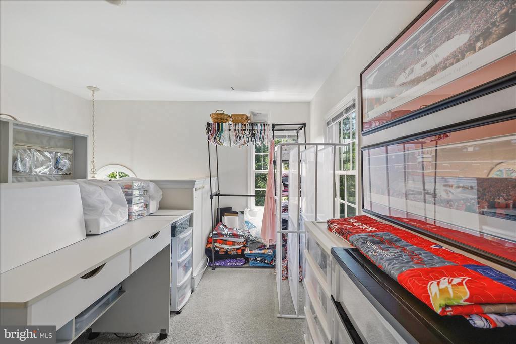 503 FOREST VIEW ROAD