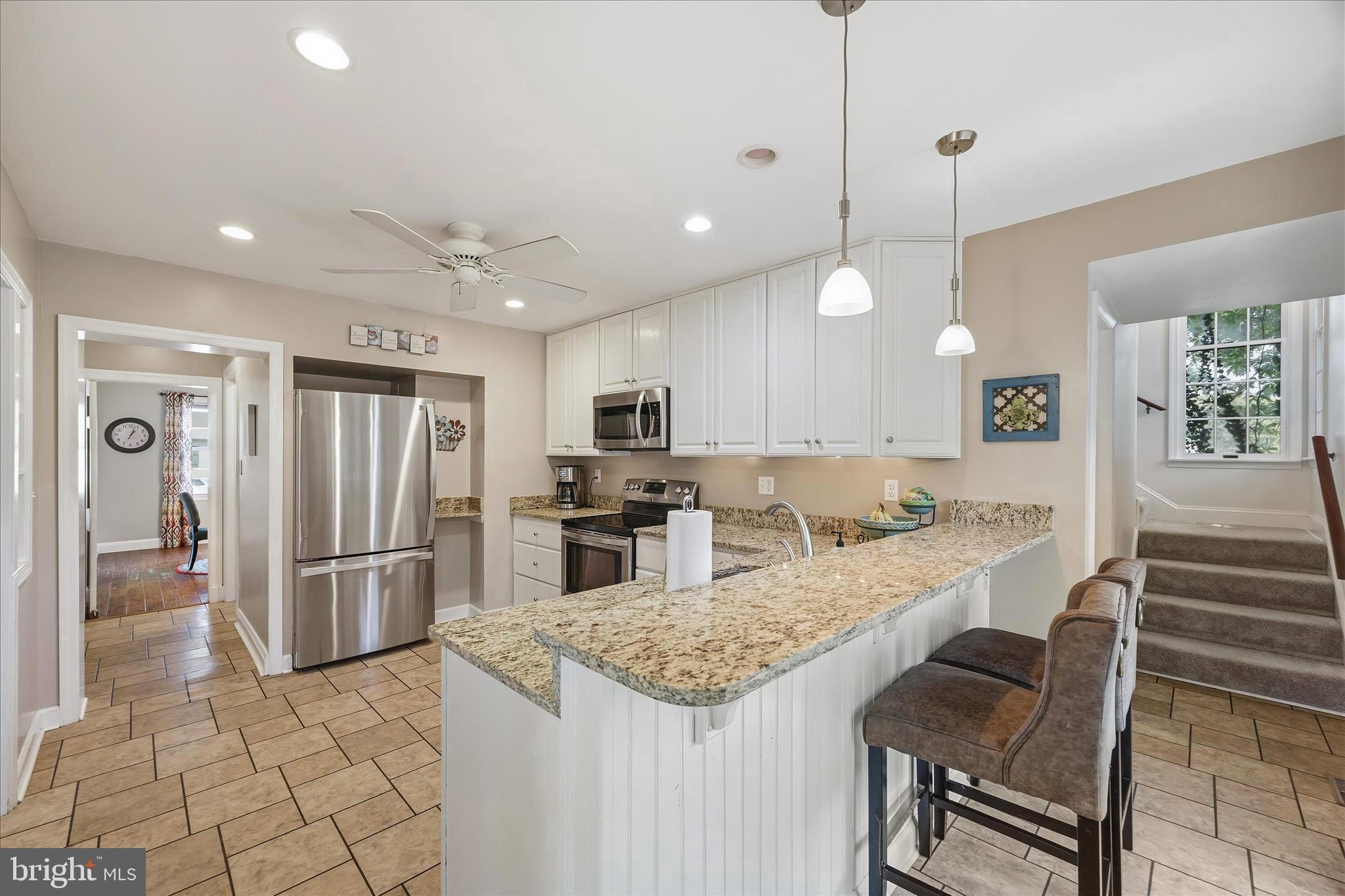 503 FOREST VIEW ROAD