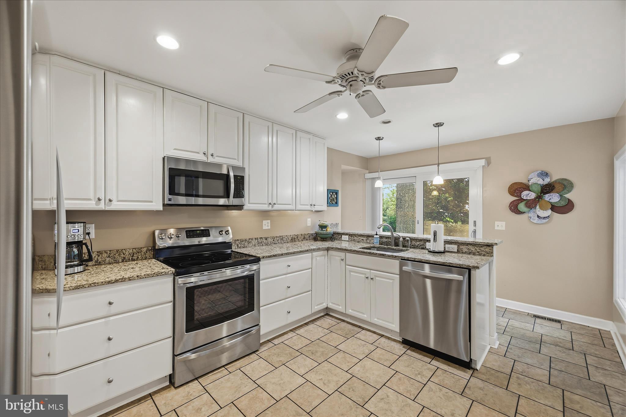 503 FOREST VIEW ROAD