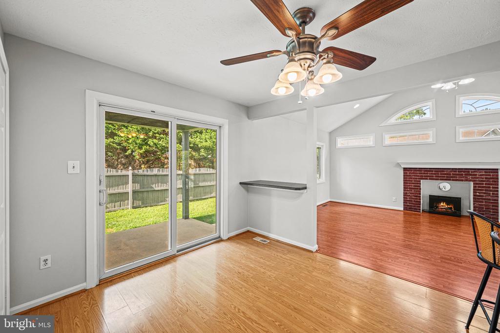 709 SUNNYFIELD LANE