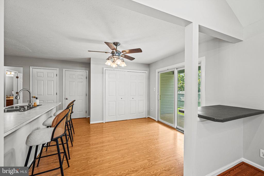 709 SUNNYFIELD LANE