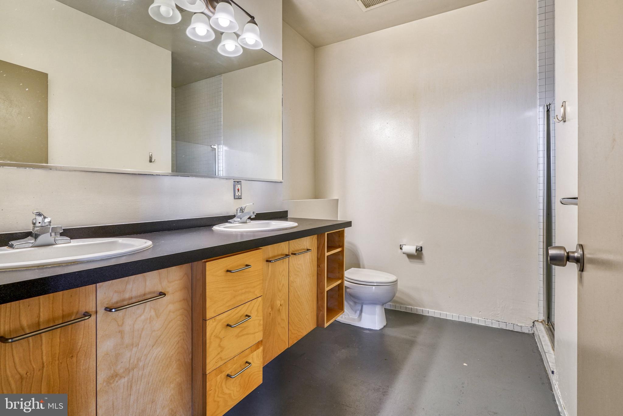 1000 S Charles STREET Unit: 301