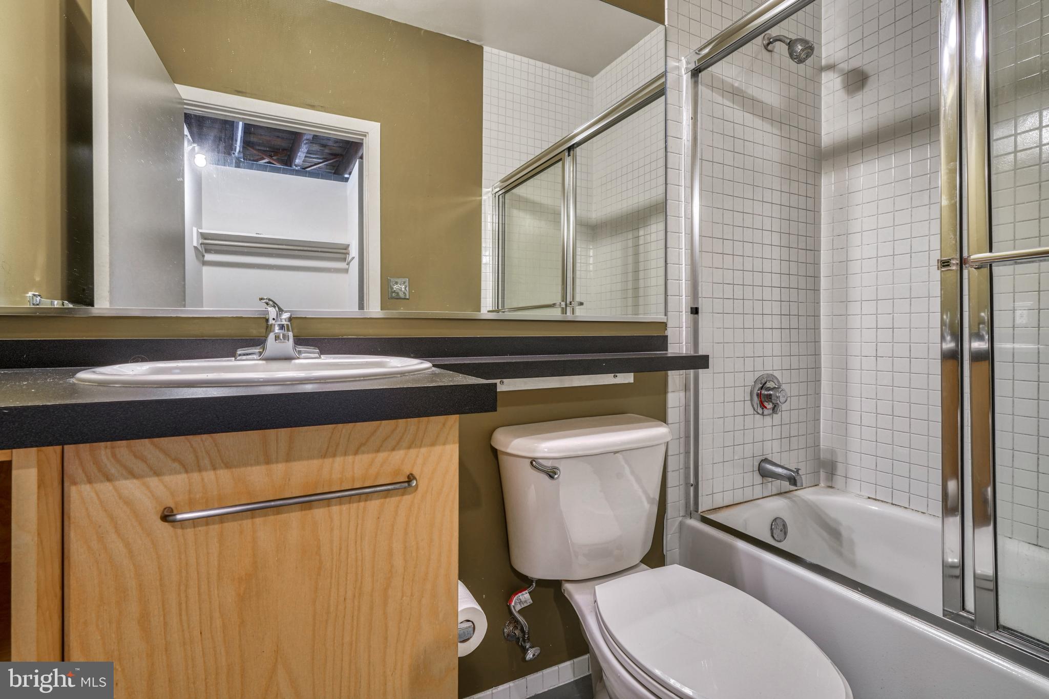 1000 S Charles STREET Unit: 301