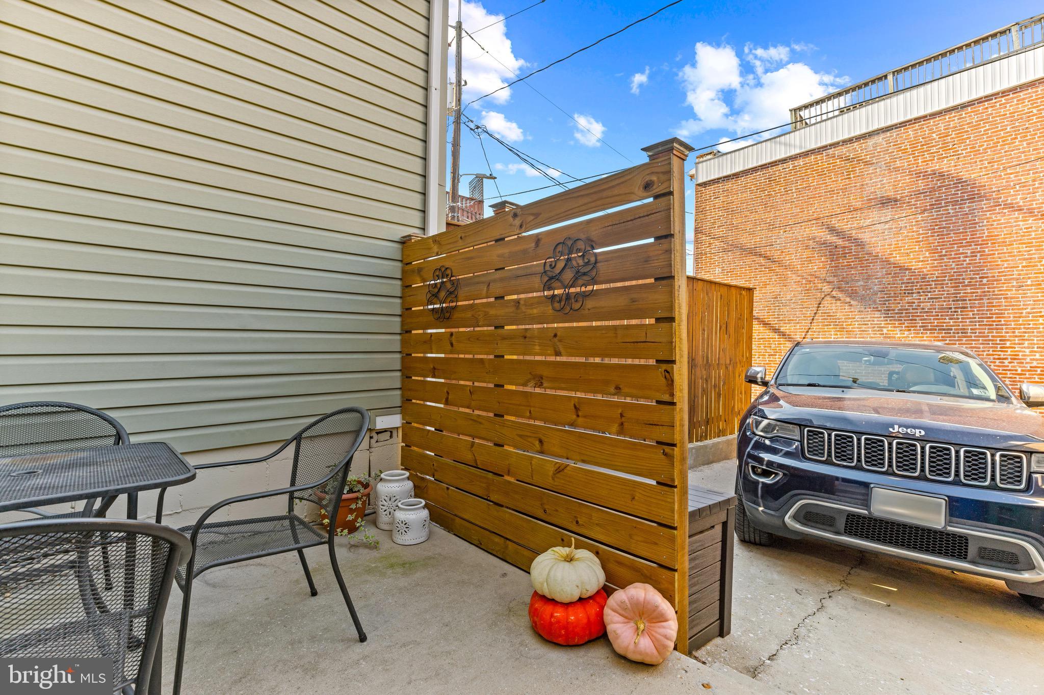 1304 William STREET