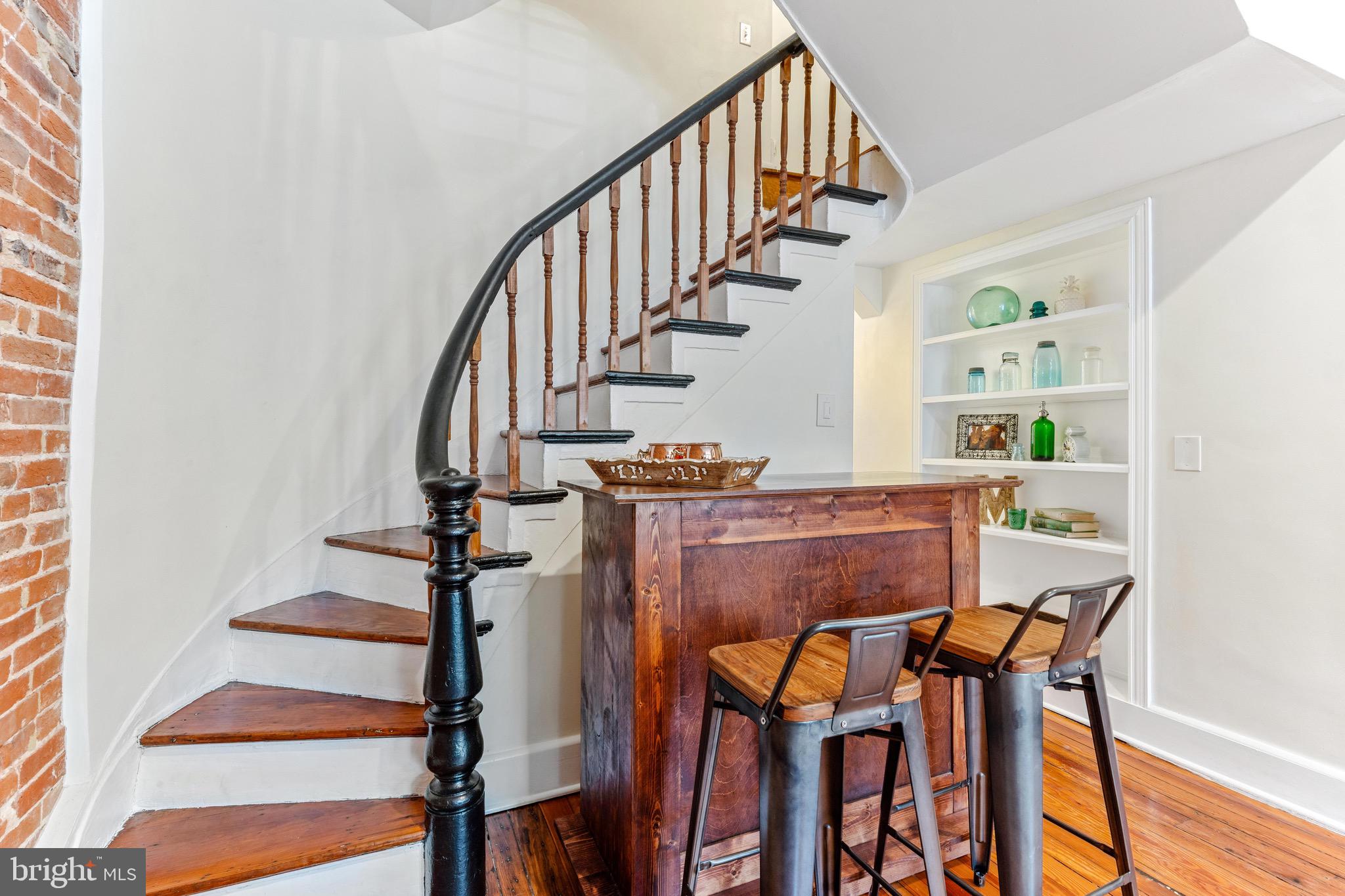 1304 William STREET