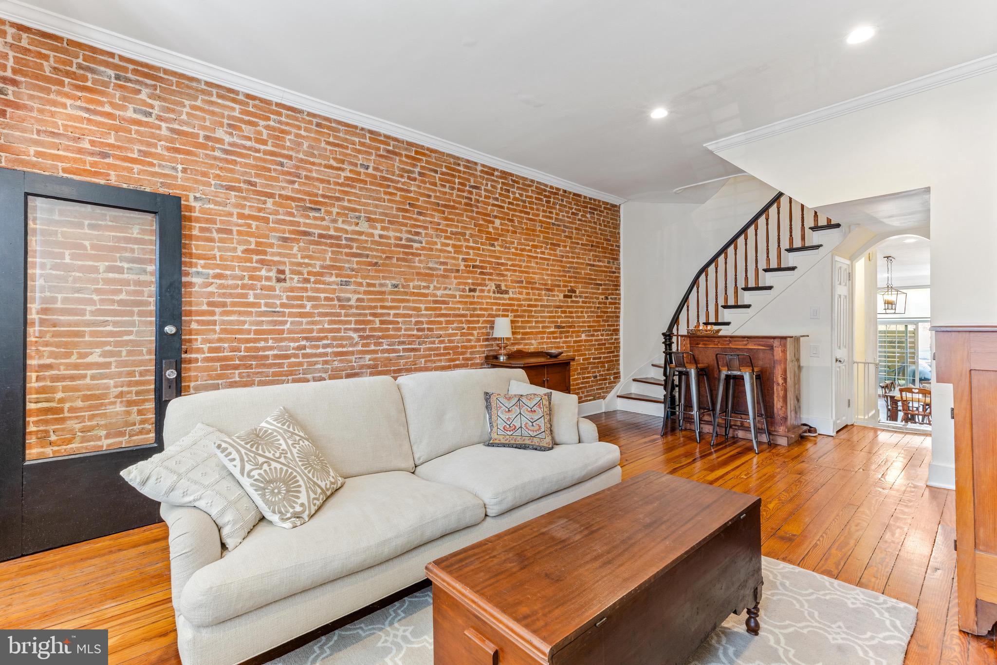 1304 William STREET
