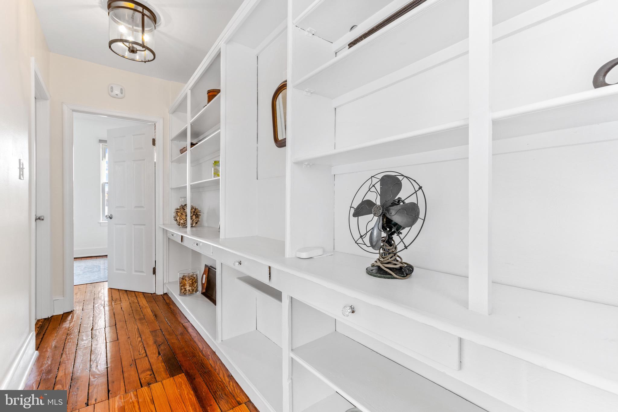 1304 William STREET