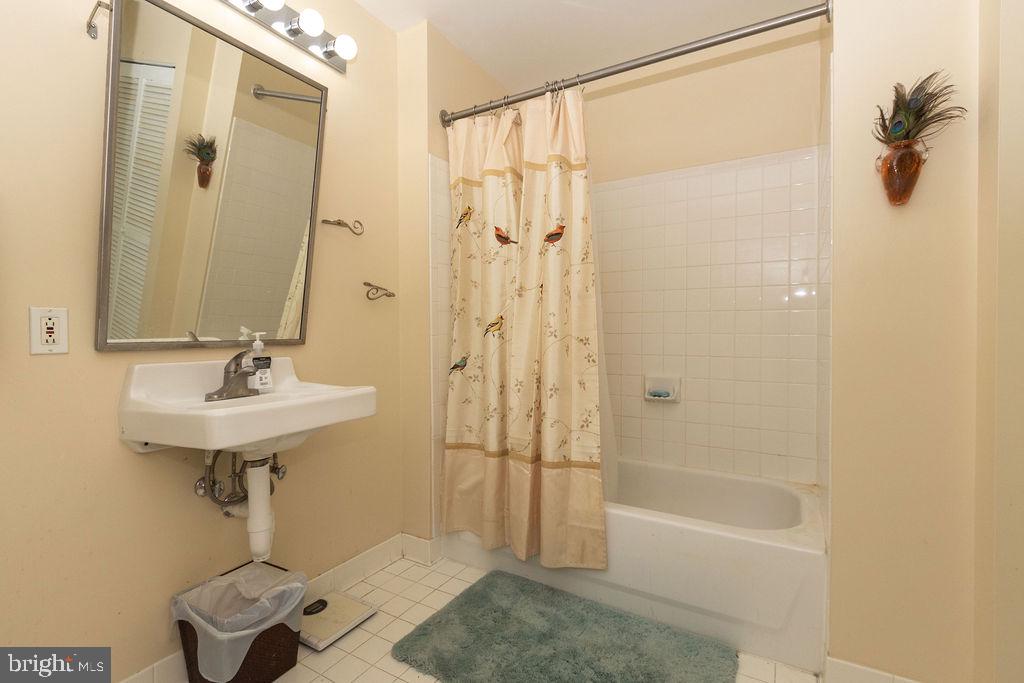 23 Pierside Dr #217