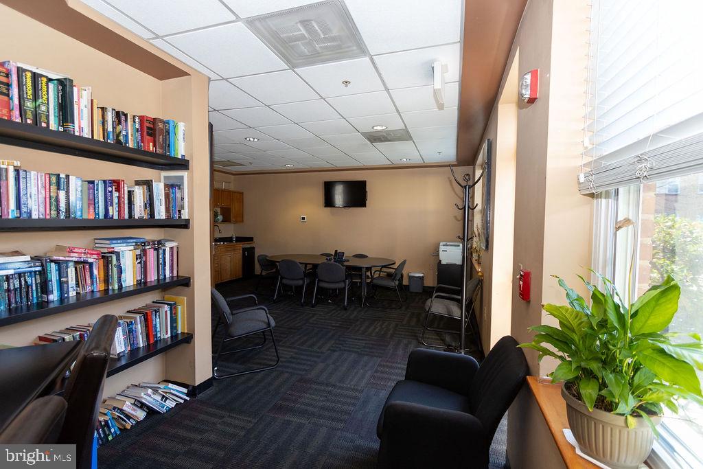 23 Pierside Dr #217