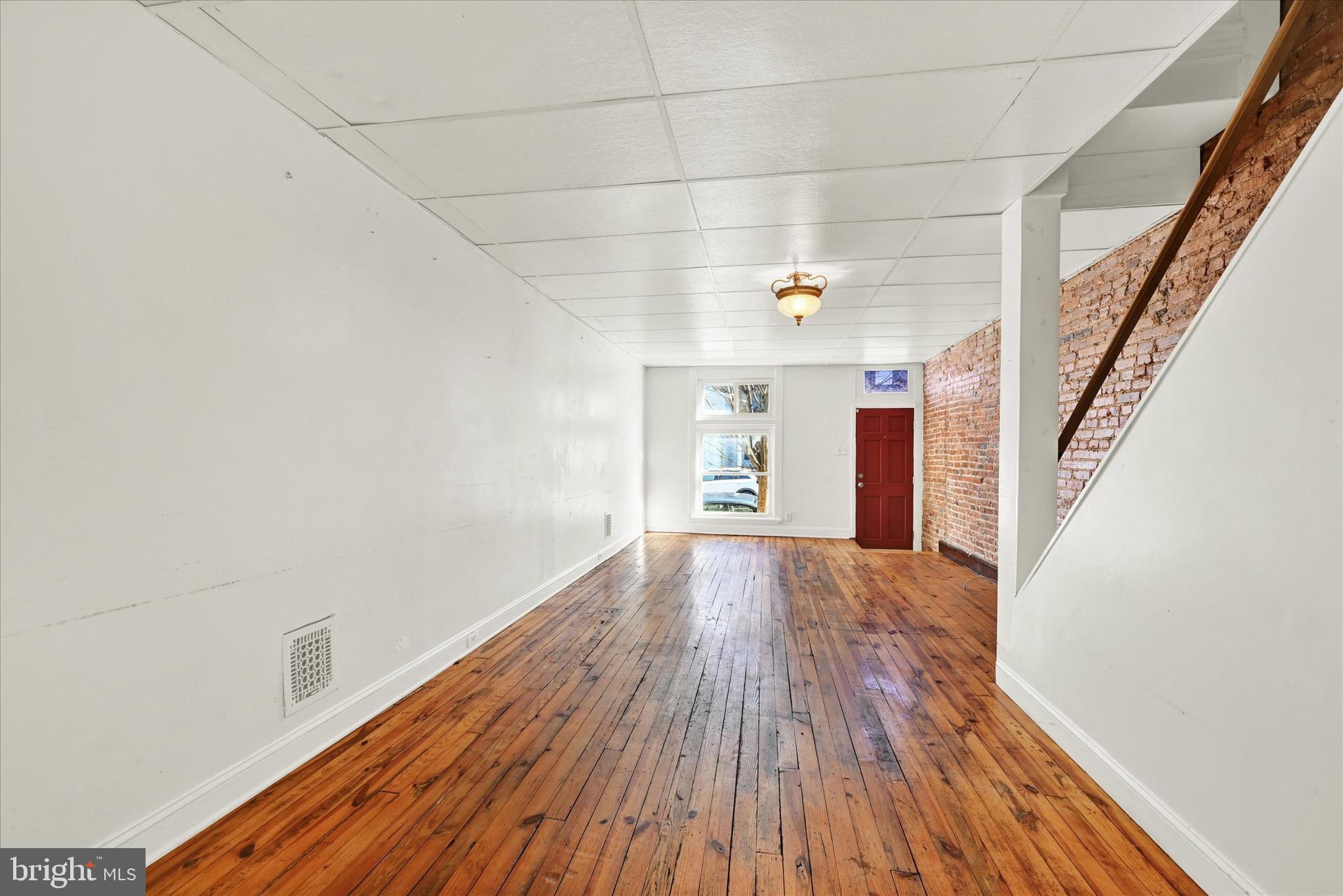 112 S Bouldin Street