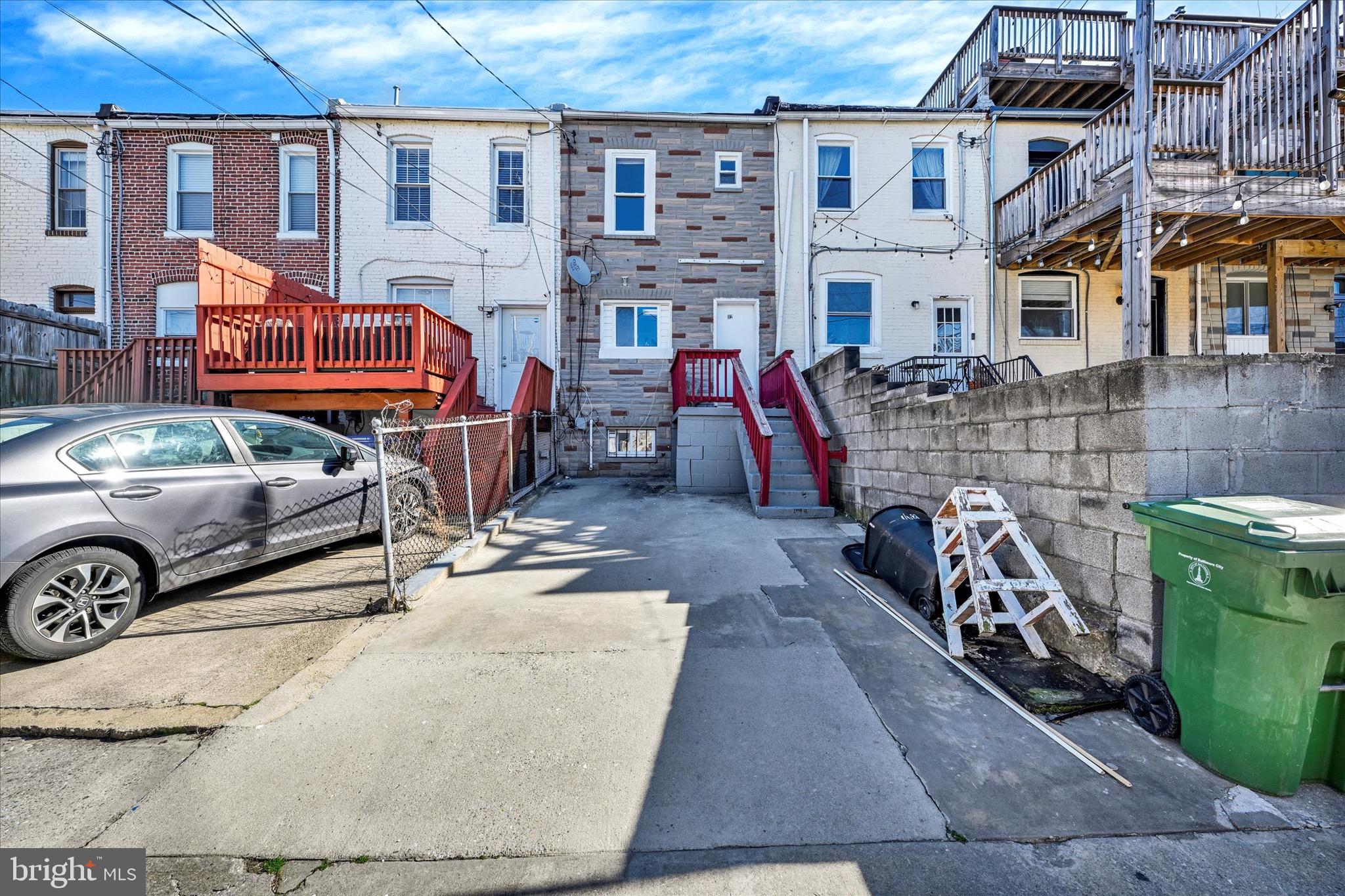 112 S Bouldin Street