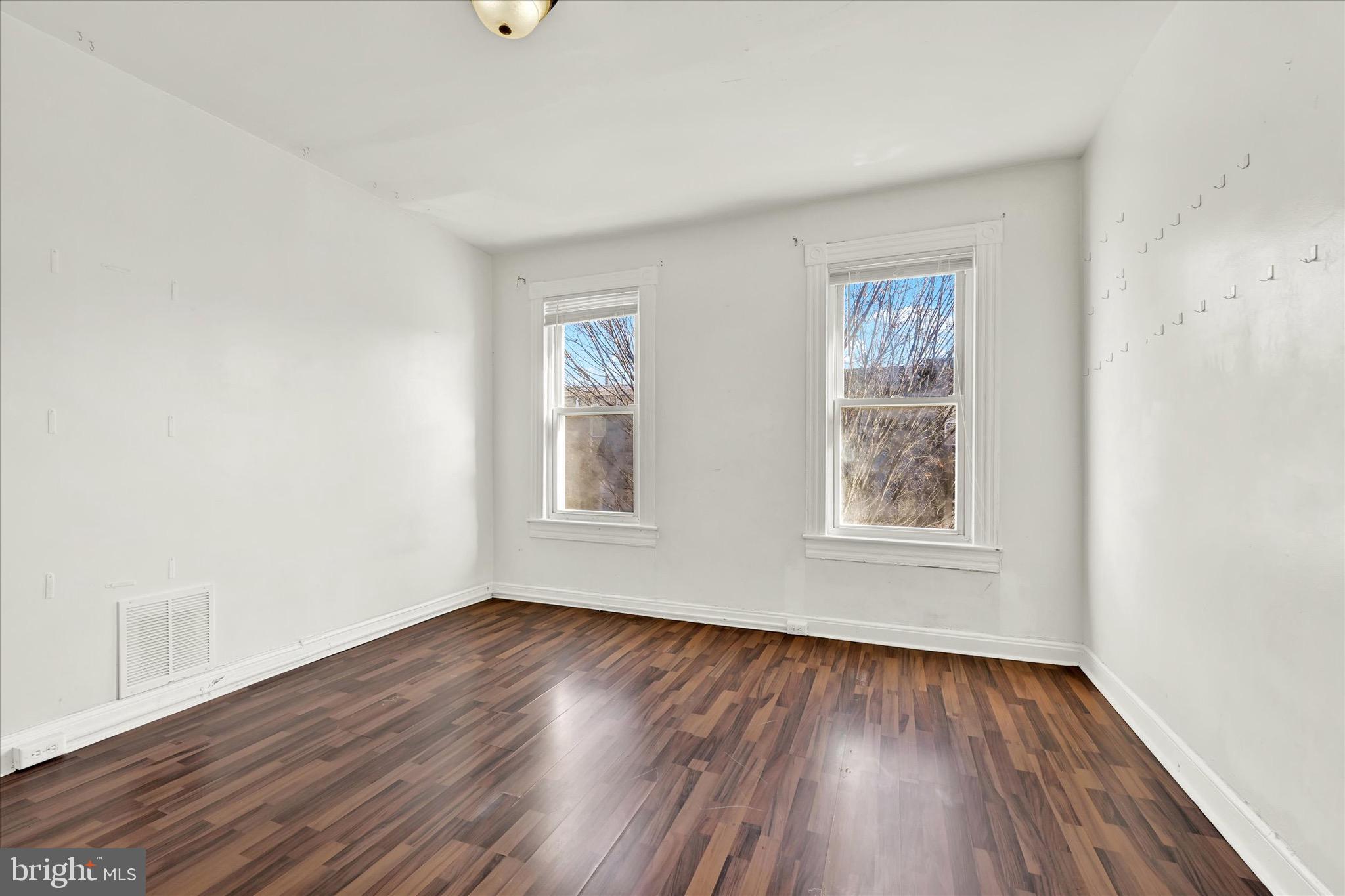 112 S Bouldin Street