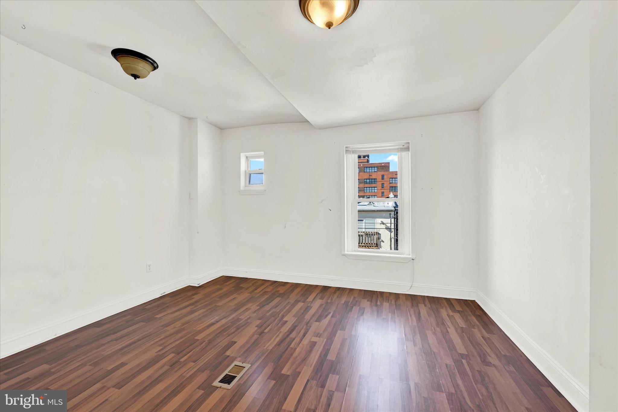 112 S Bouldin Street