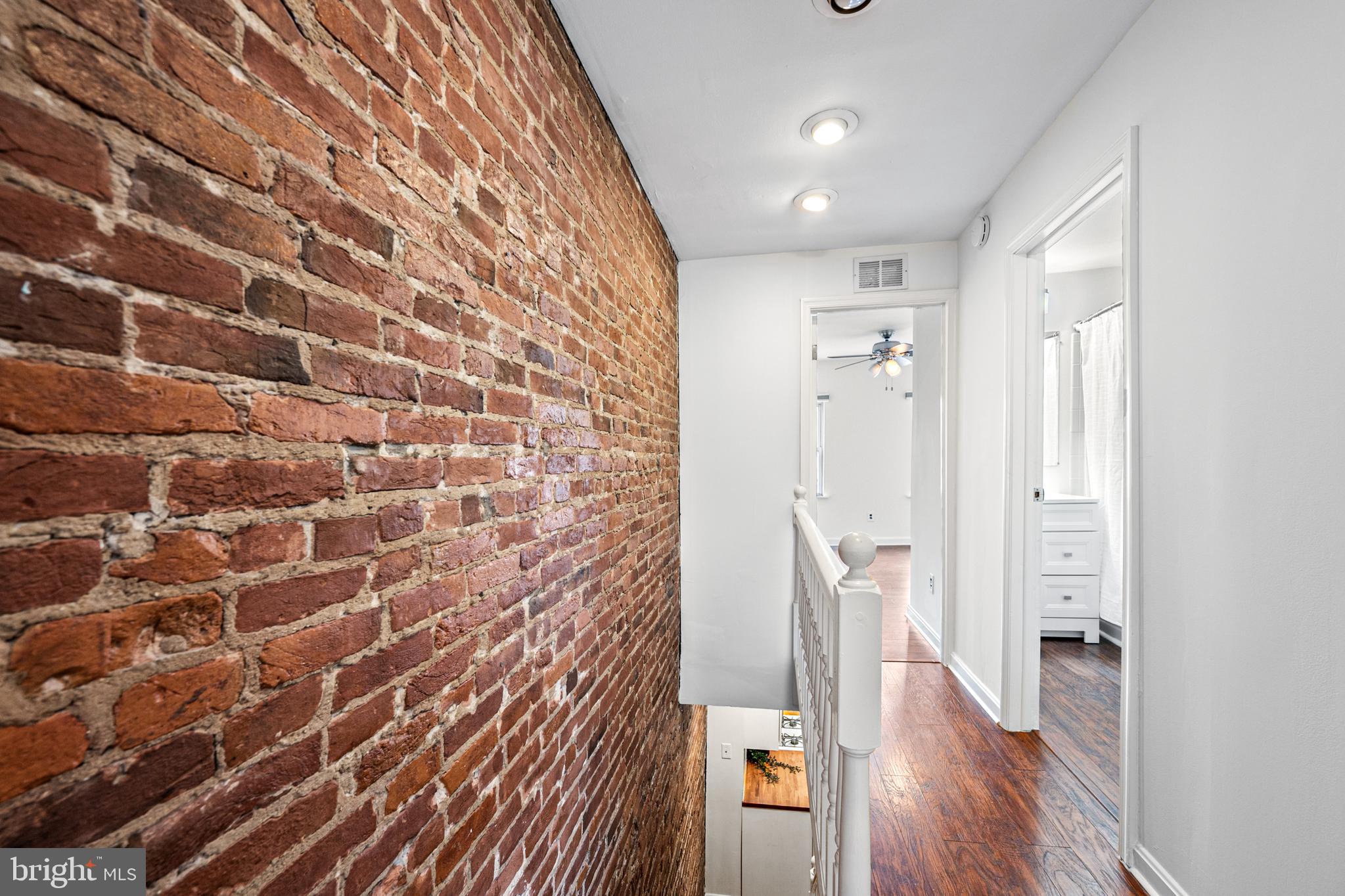 413 Sanders St