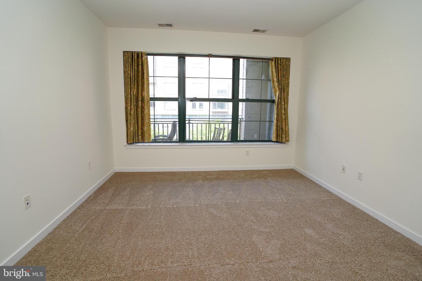 3201 Saint Paul St #319