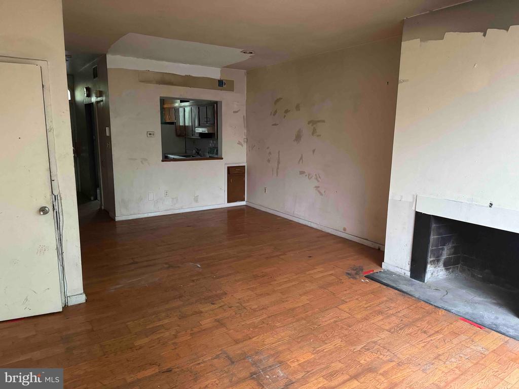 247 W Lafayette Ave
