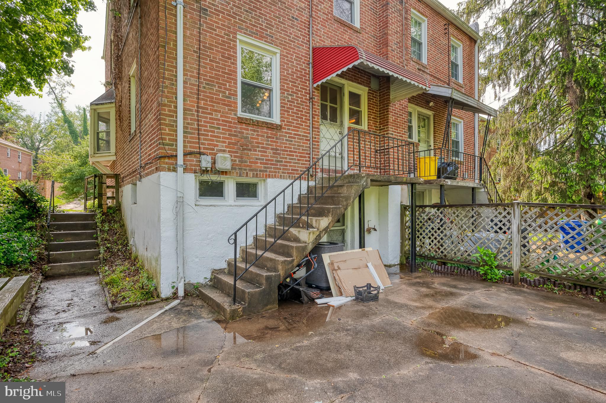 5713 Rockspring Rd