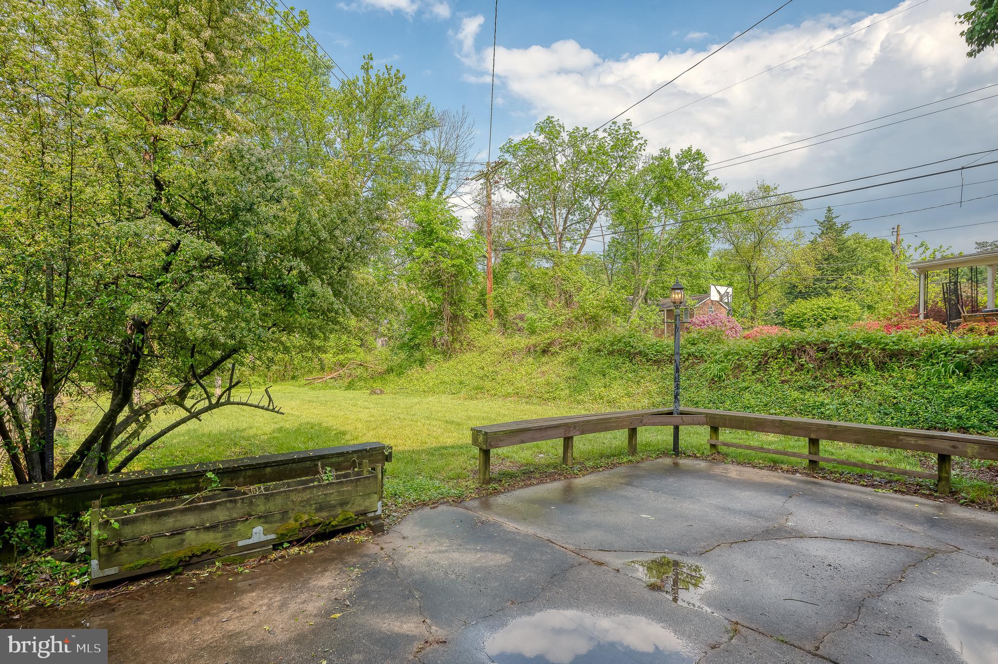 5713 Rockspring Rd