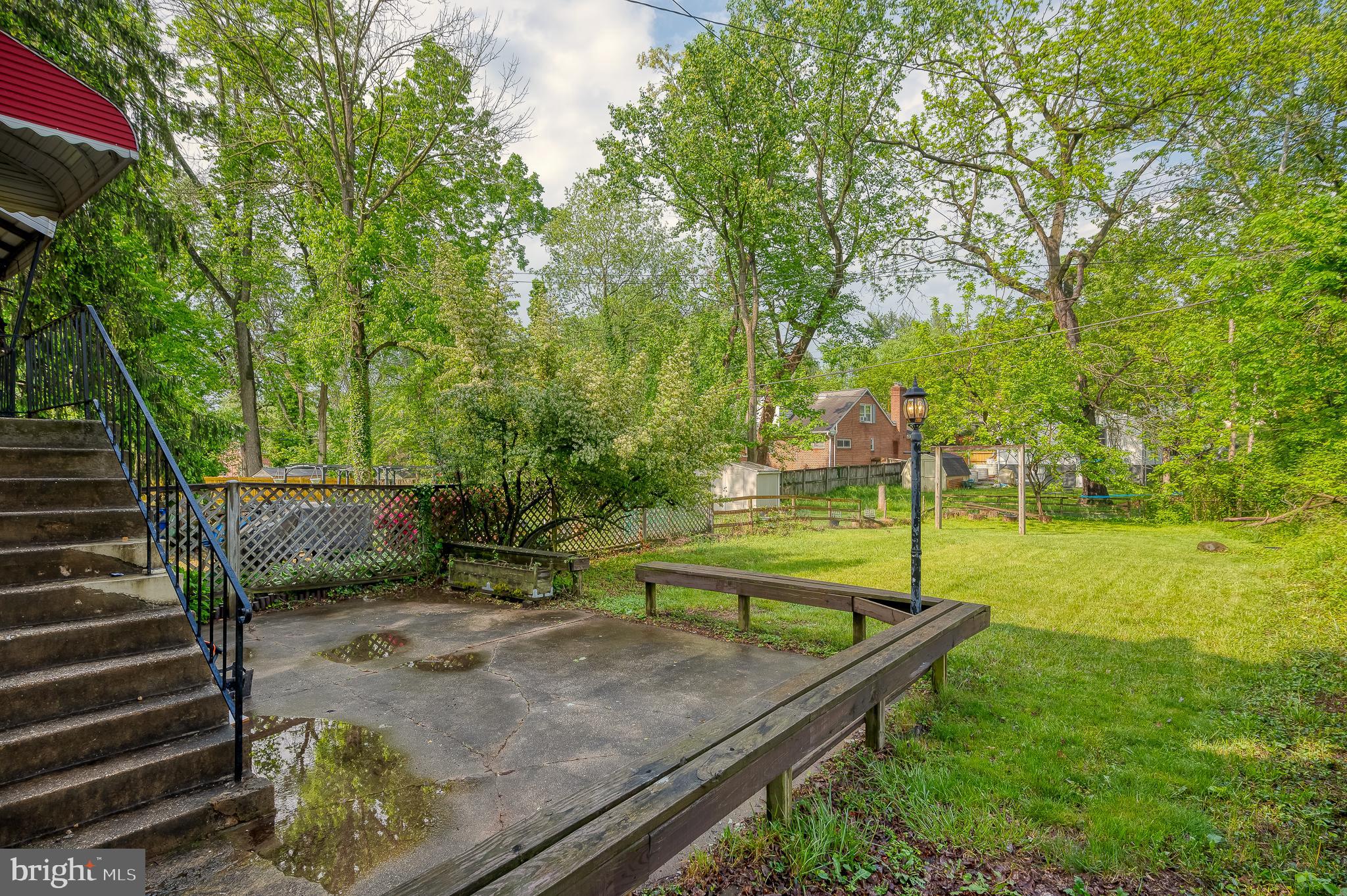 5713 Rockspring Rd