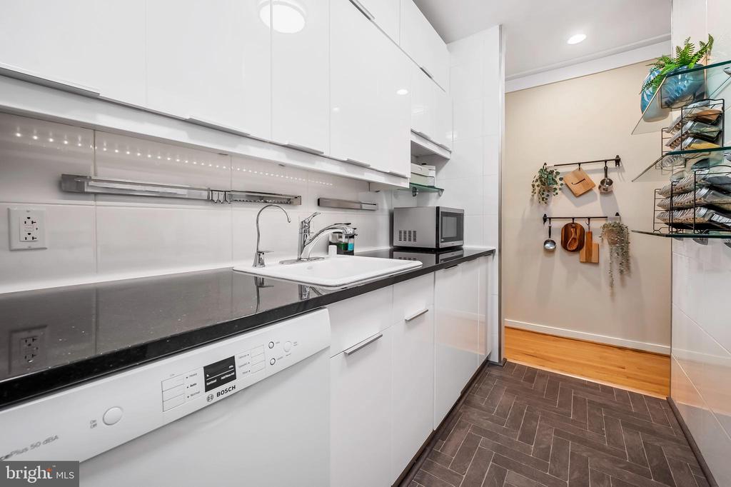 124 W Henrietta St #3
