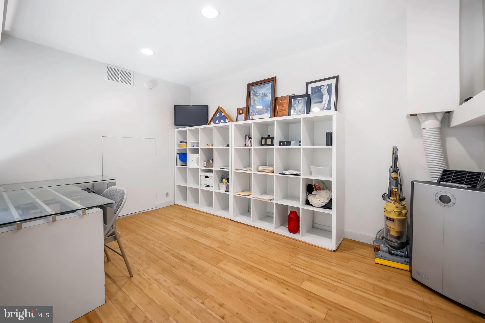 124 W Henrietta St #3