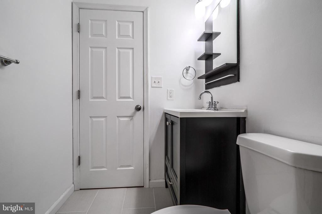 1022 Dartmouth Glen Way