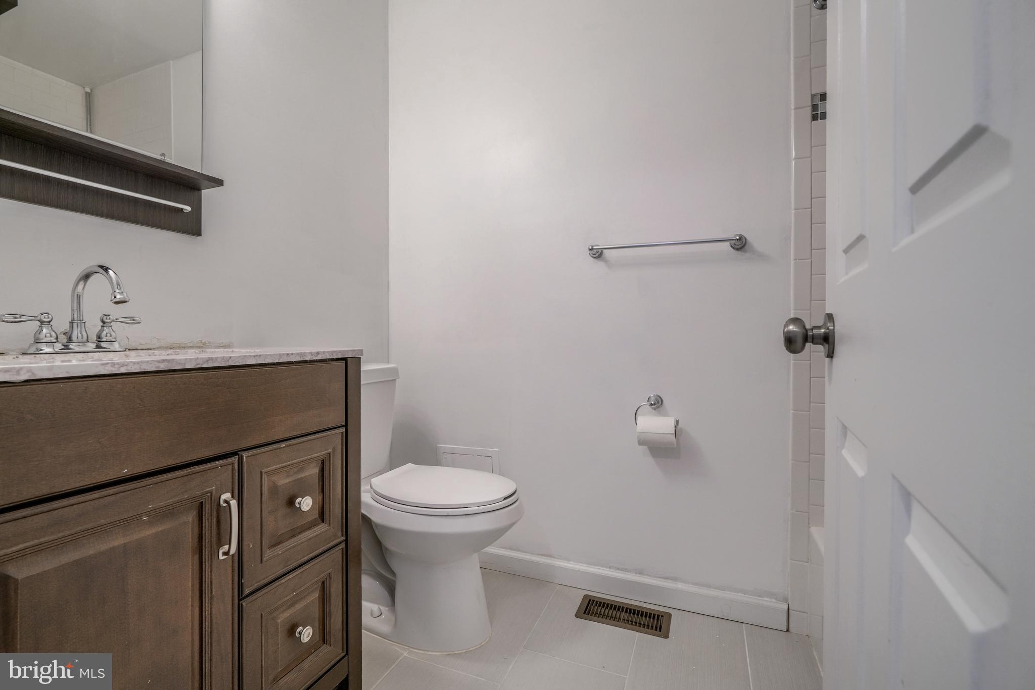 1022 Dartmouth Glen Way