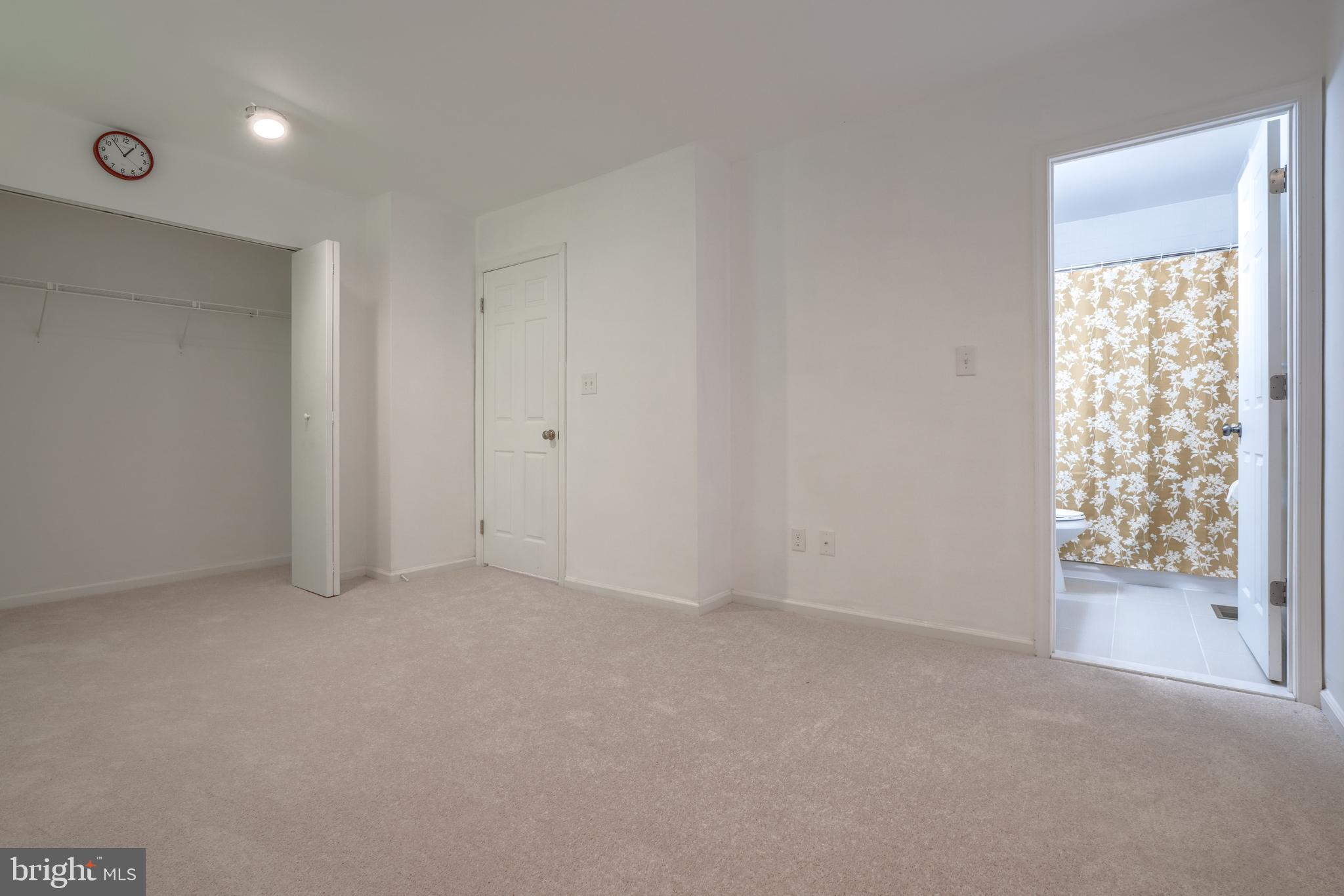 1022 Dartmouth Glen Way