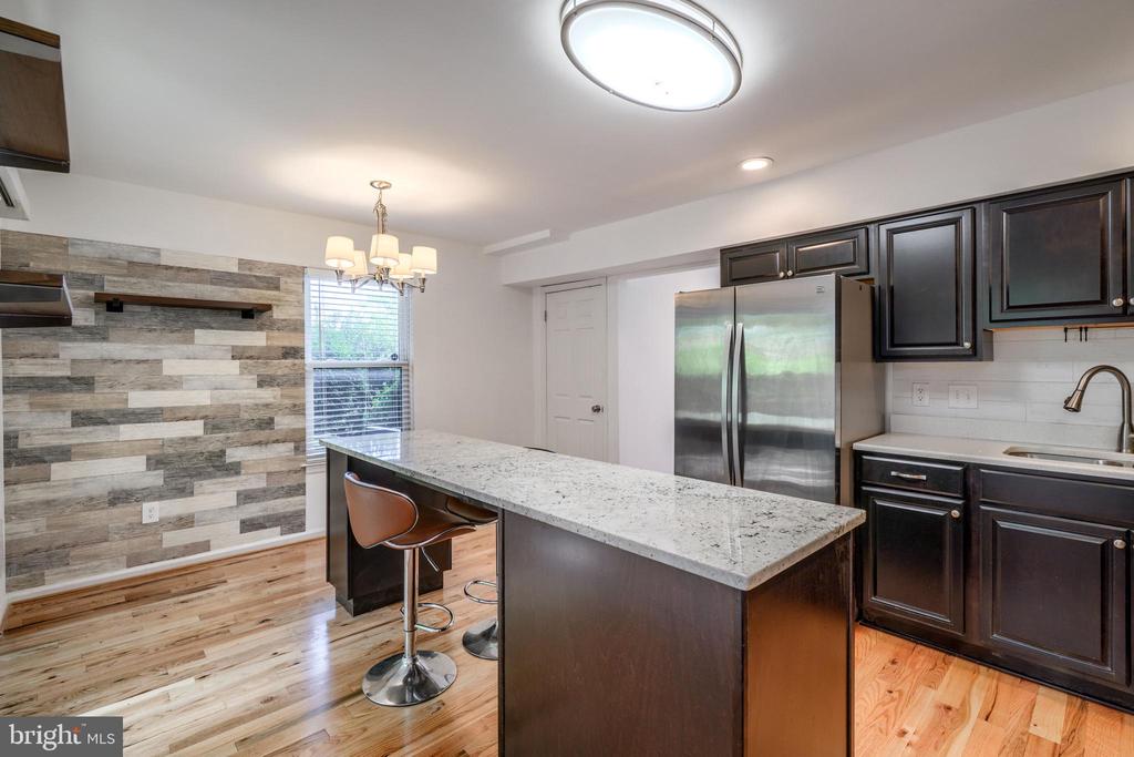 1022 Dartmouth Glen Way