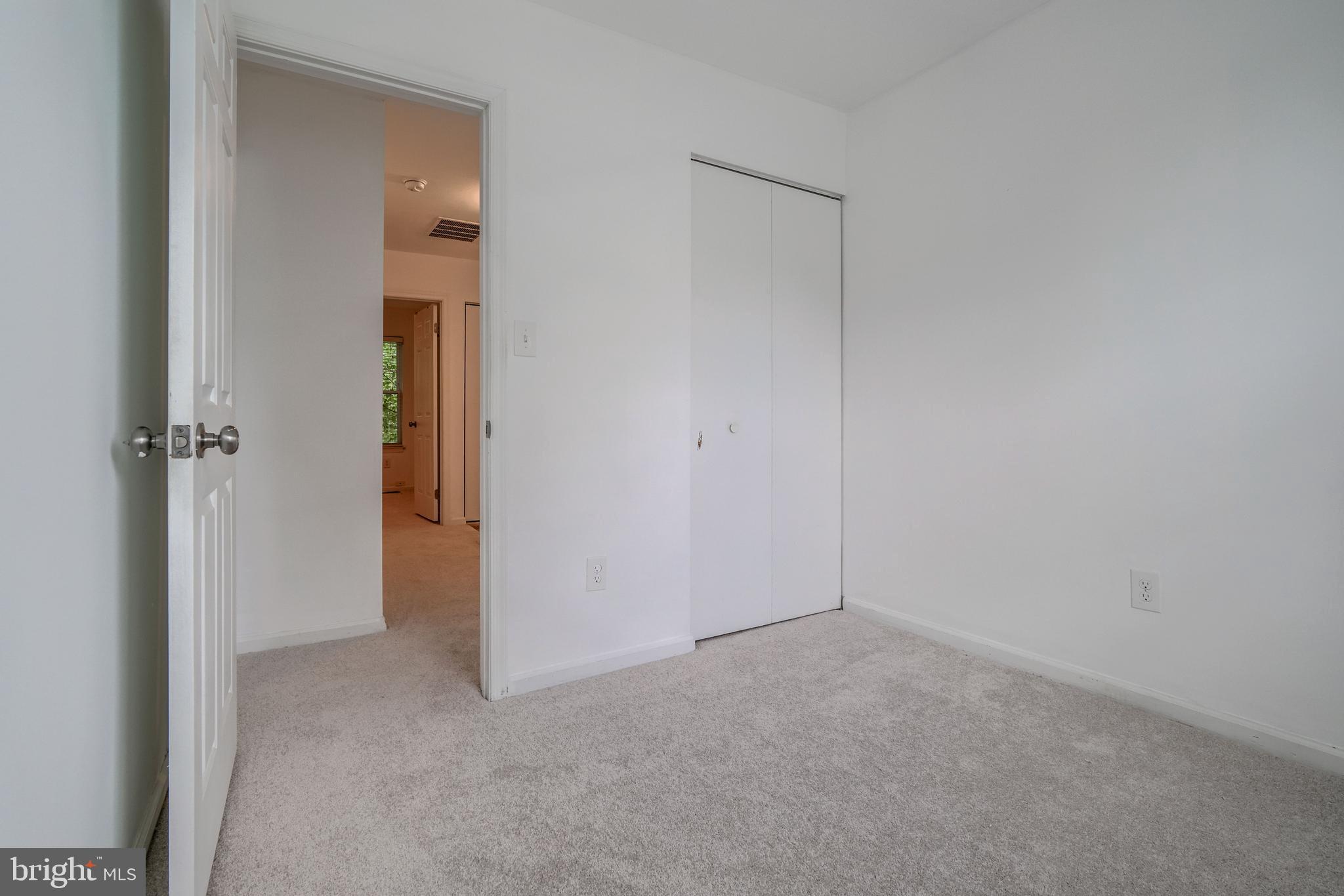 1022 Dartmouth Glen Way