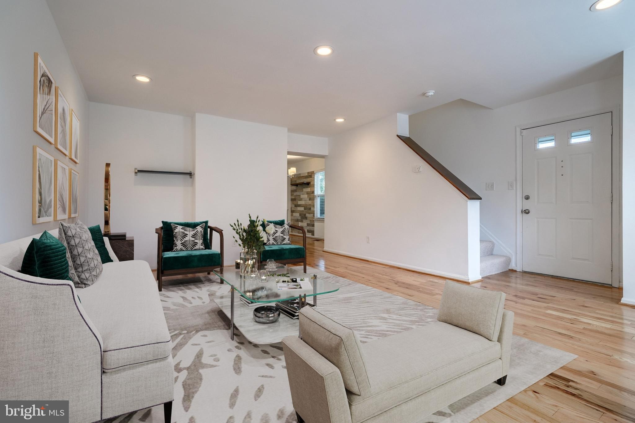 1022 Dartmouth Glen Way