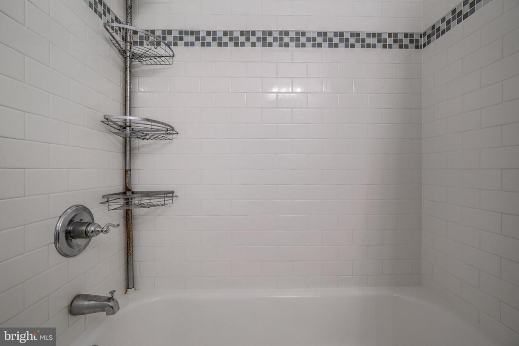 1022 Dartmouth Glen Way
