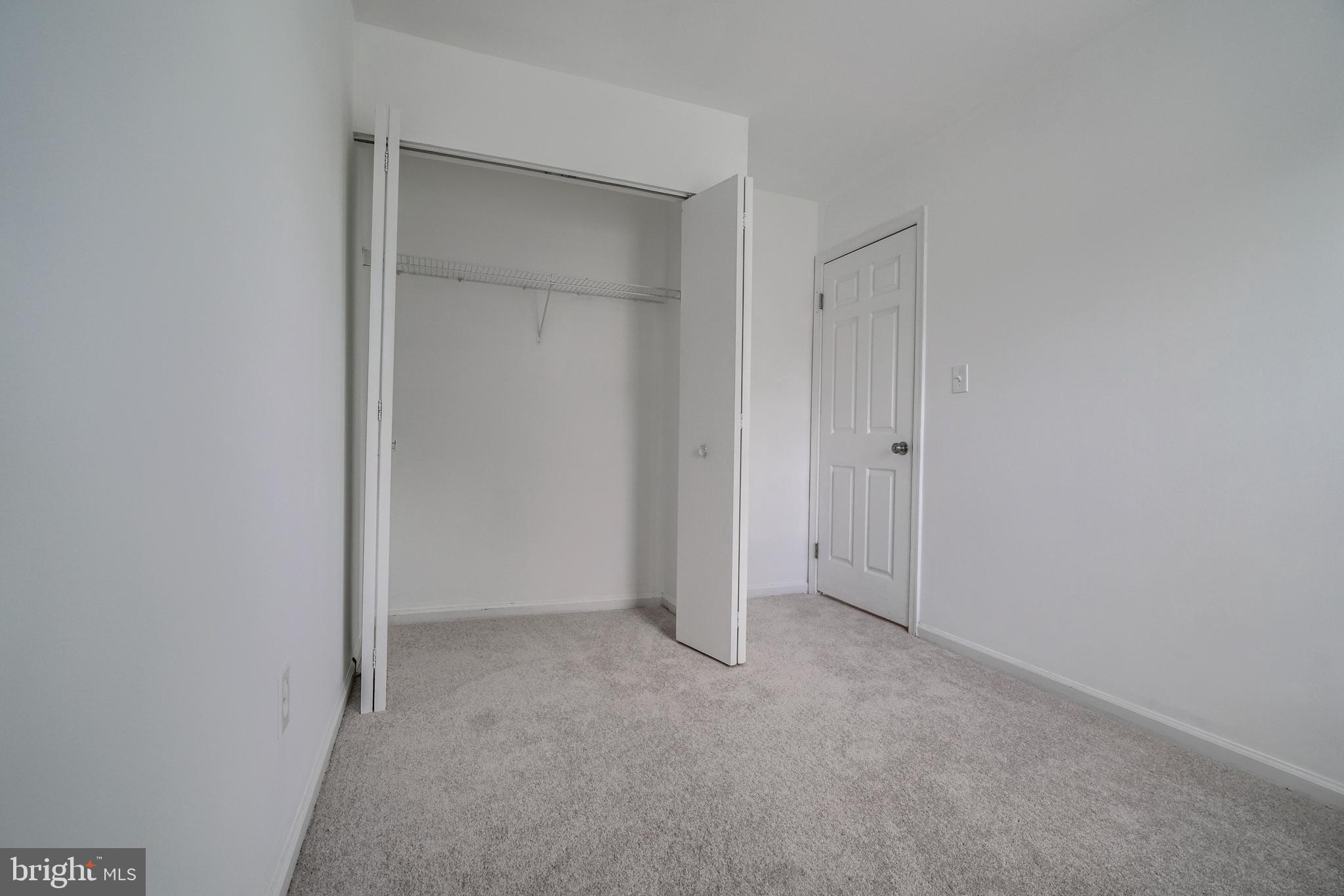 1022 Dartmouth Glen Way