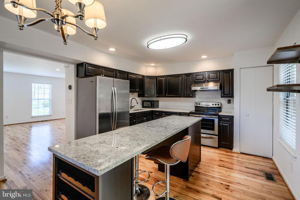 1022 Dartmouth Glen Way