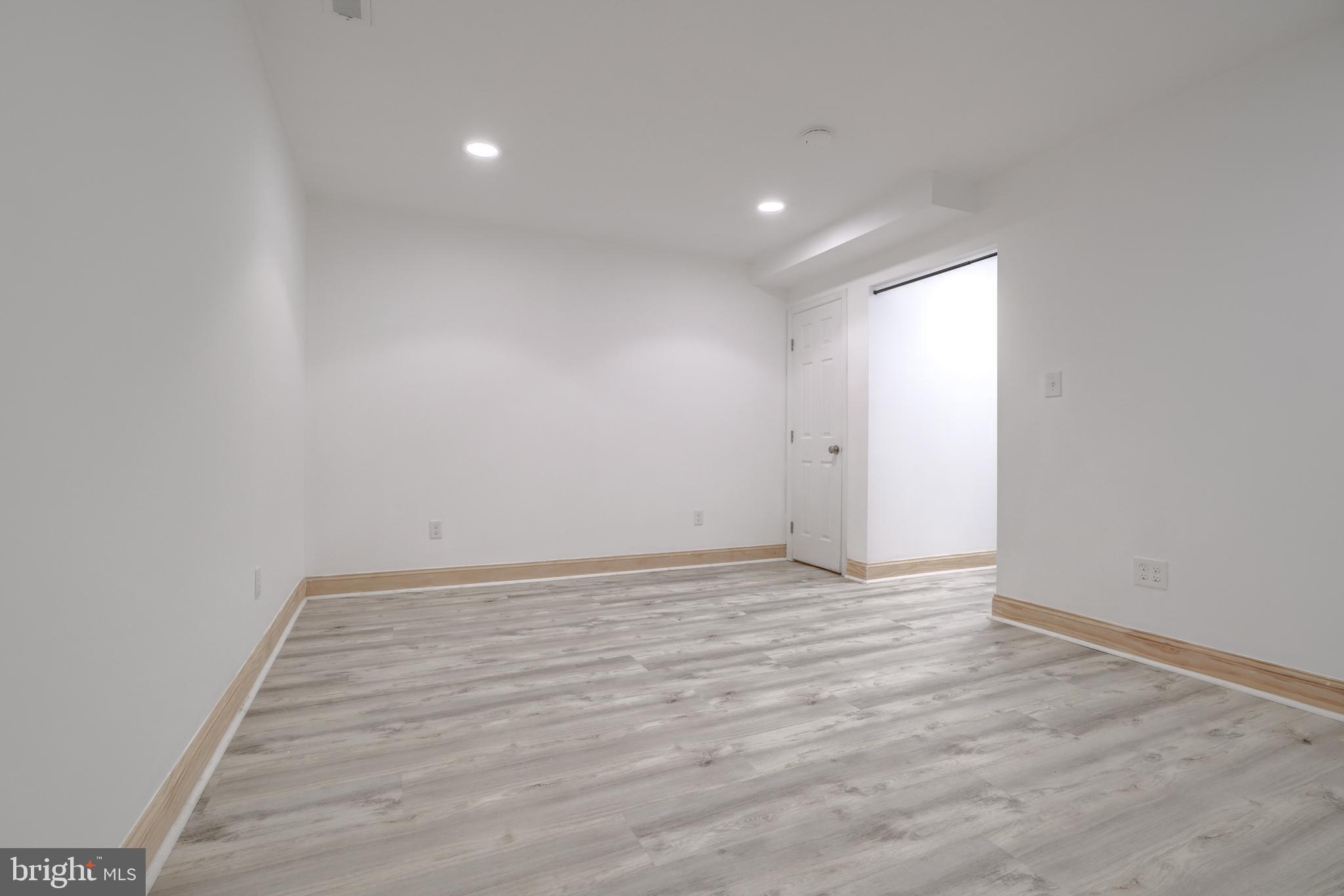 1022 Dartmouth Glen Way