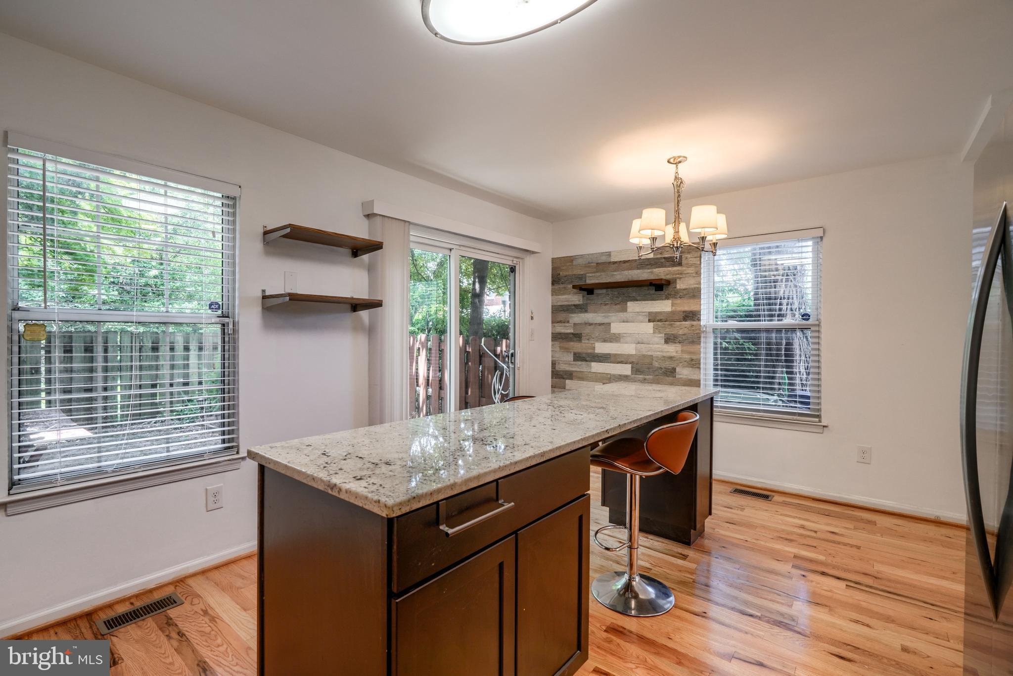 1022 Dartmouth Glen Way