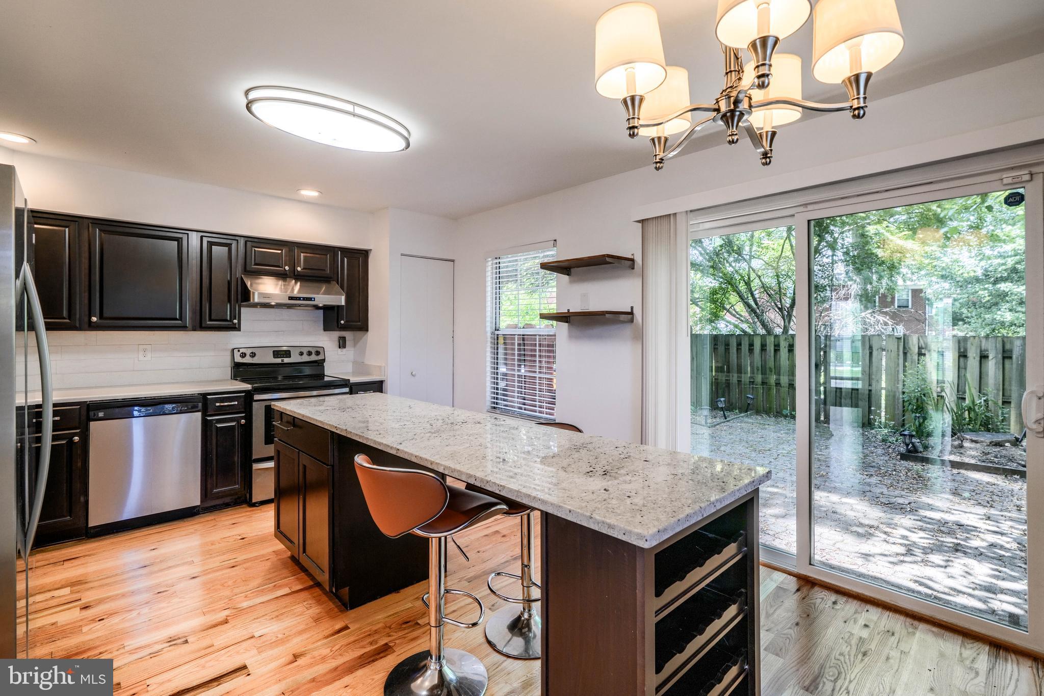 1022 Dartmouth Glen Way