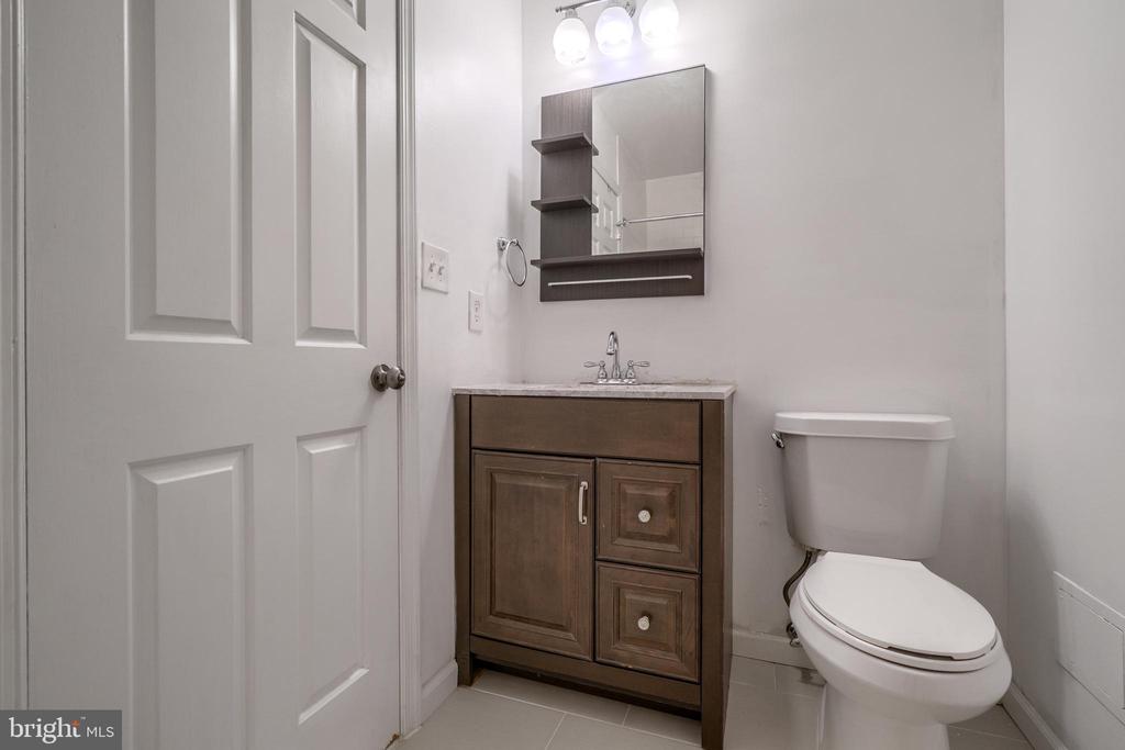 1022 Dartmouth Glen Way