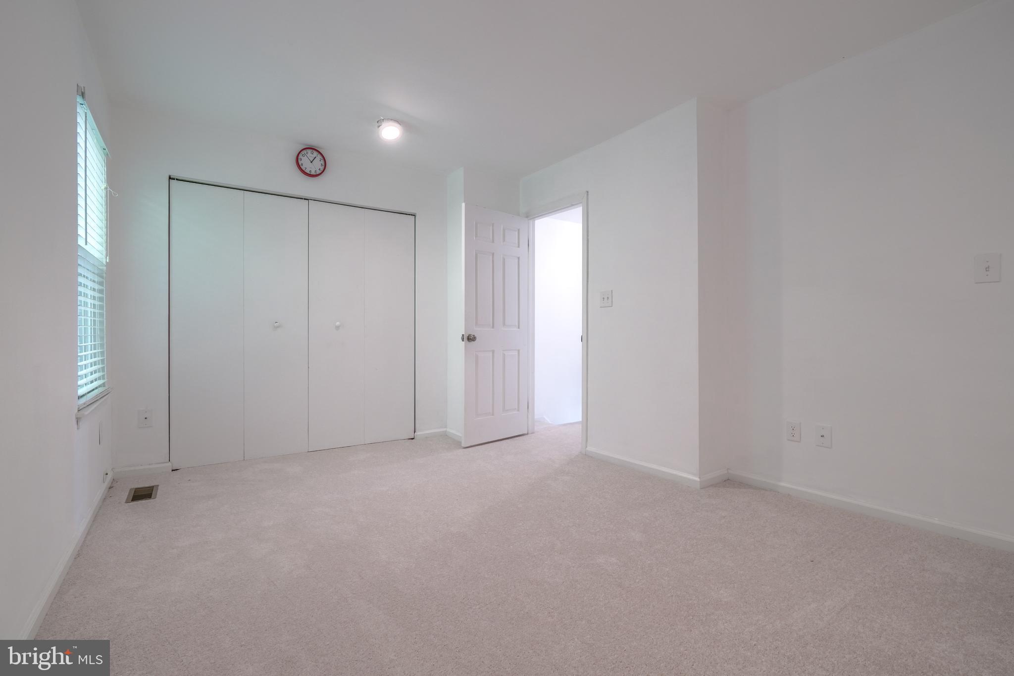1022 Dartmouth Glen Way