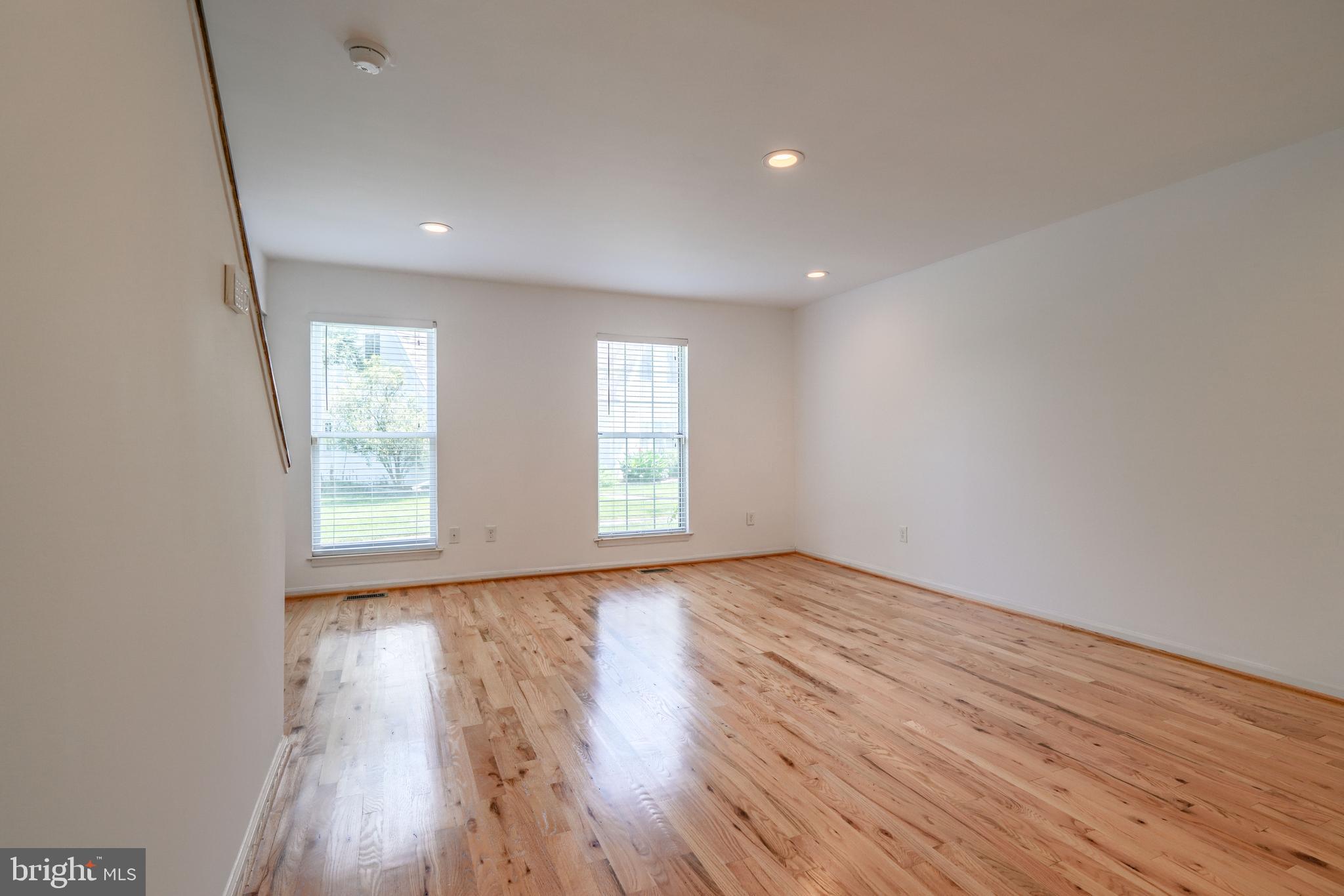 1022 Dartmouth Glen Way