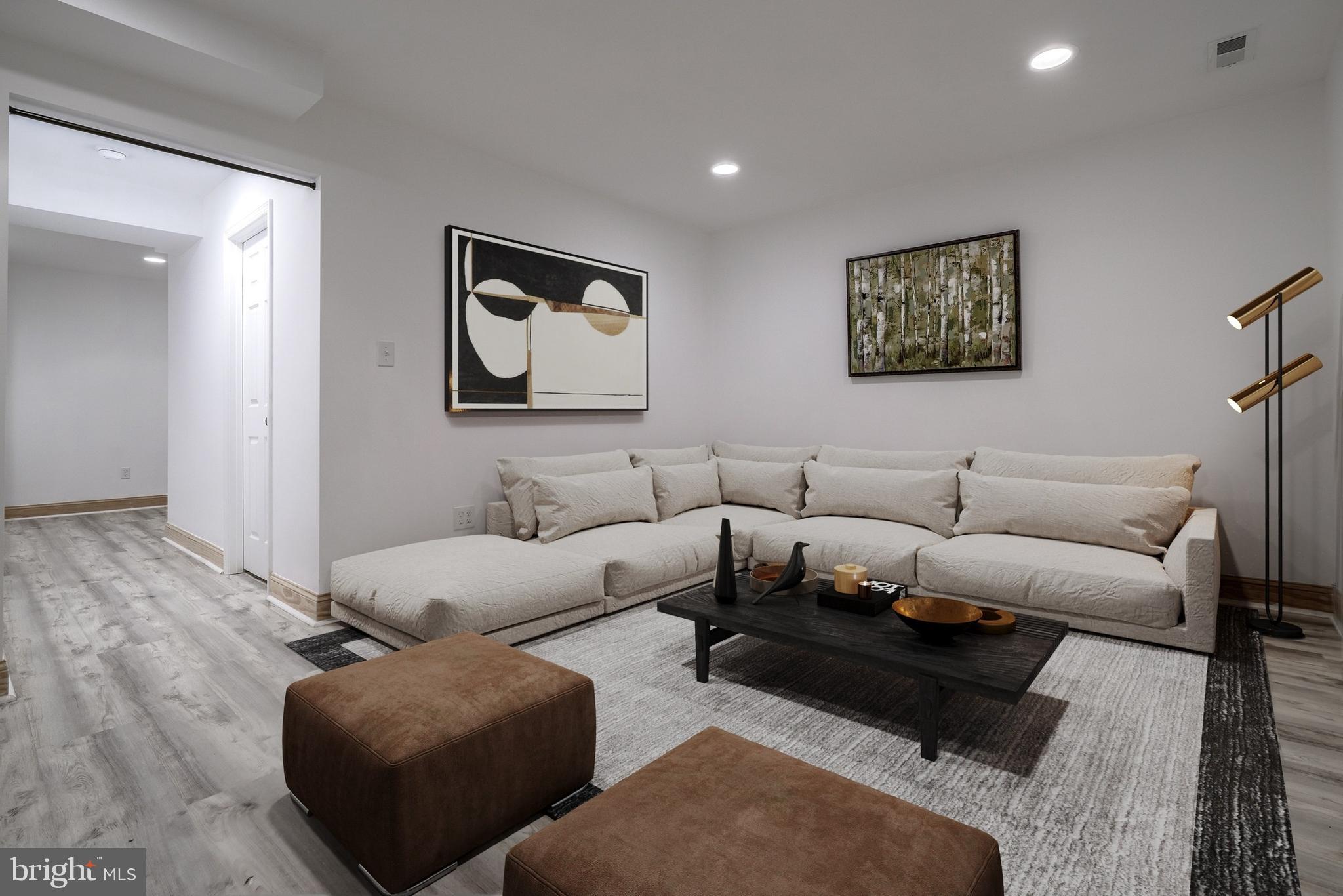 1022 Dartmouth Glen Way