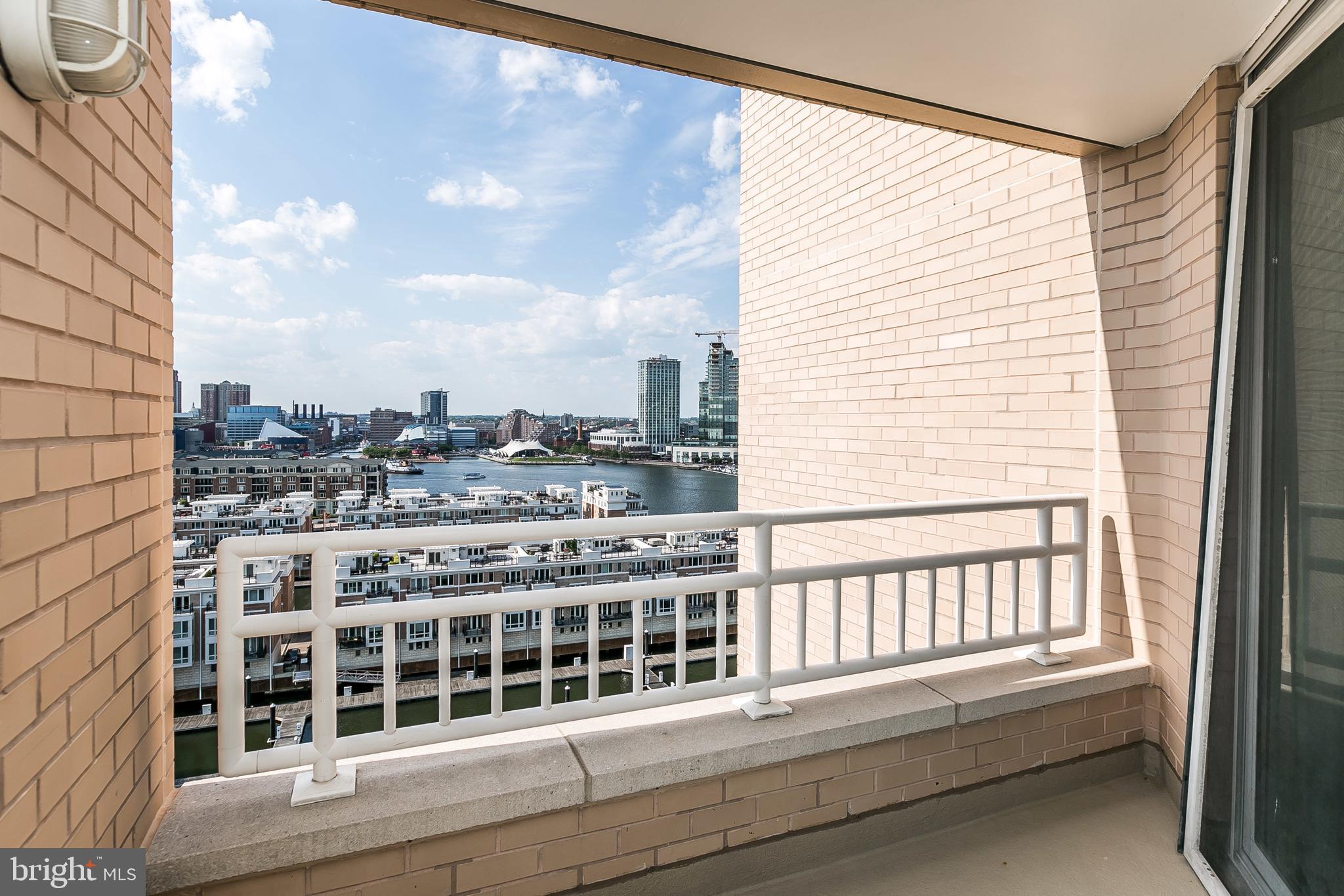 100 HARBORVIEW DR #1113