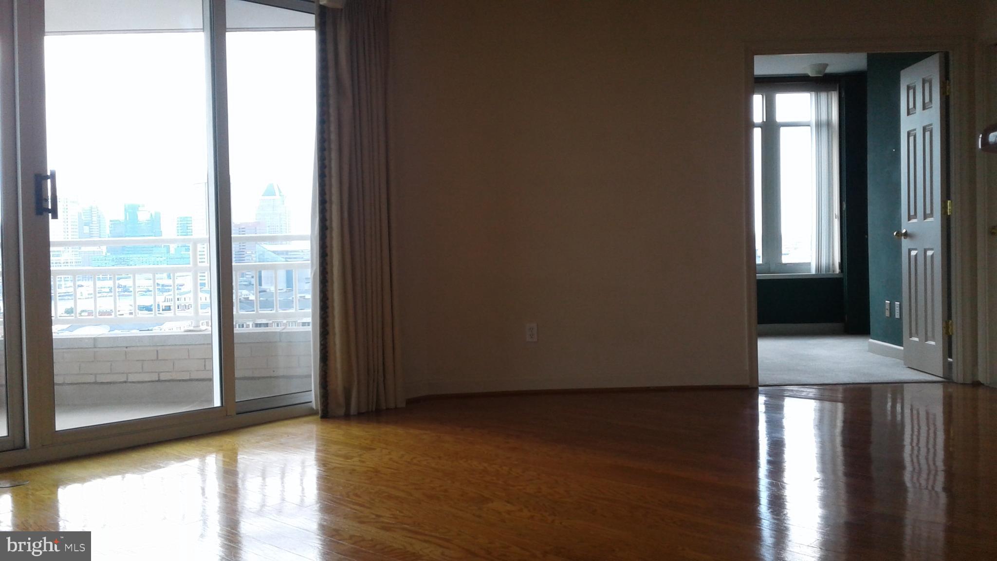 100 HARBORVIEW DR #1113